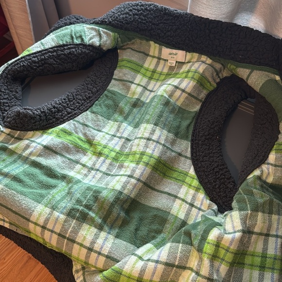 Aerie Cloud Sherpa Vest Flannel Button up with Pockets Size Medium Gray - Picture 11 of 12